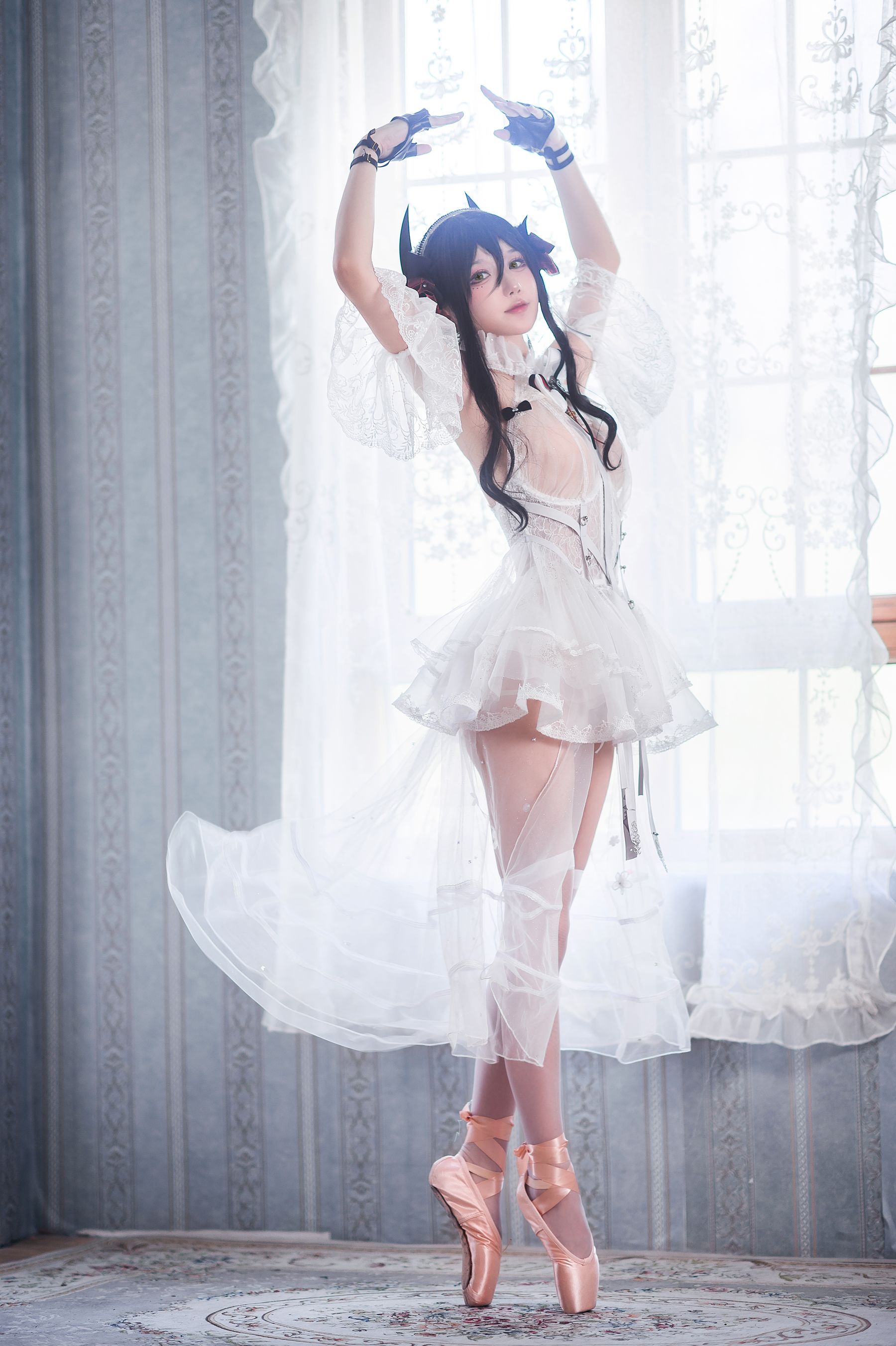 [COSPLAY]阿包也是兔娘 – 明日方舟 伊内斯芭蕾-看套图