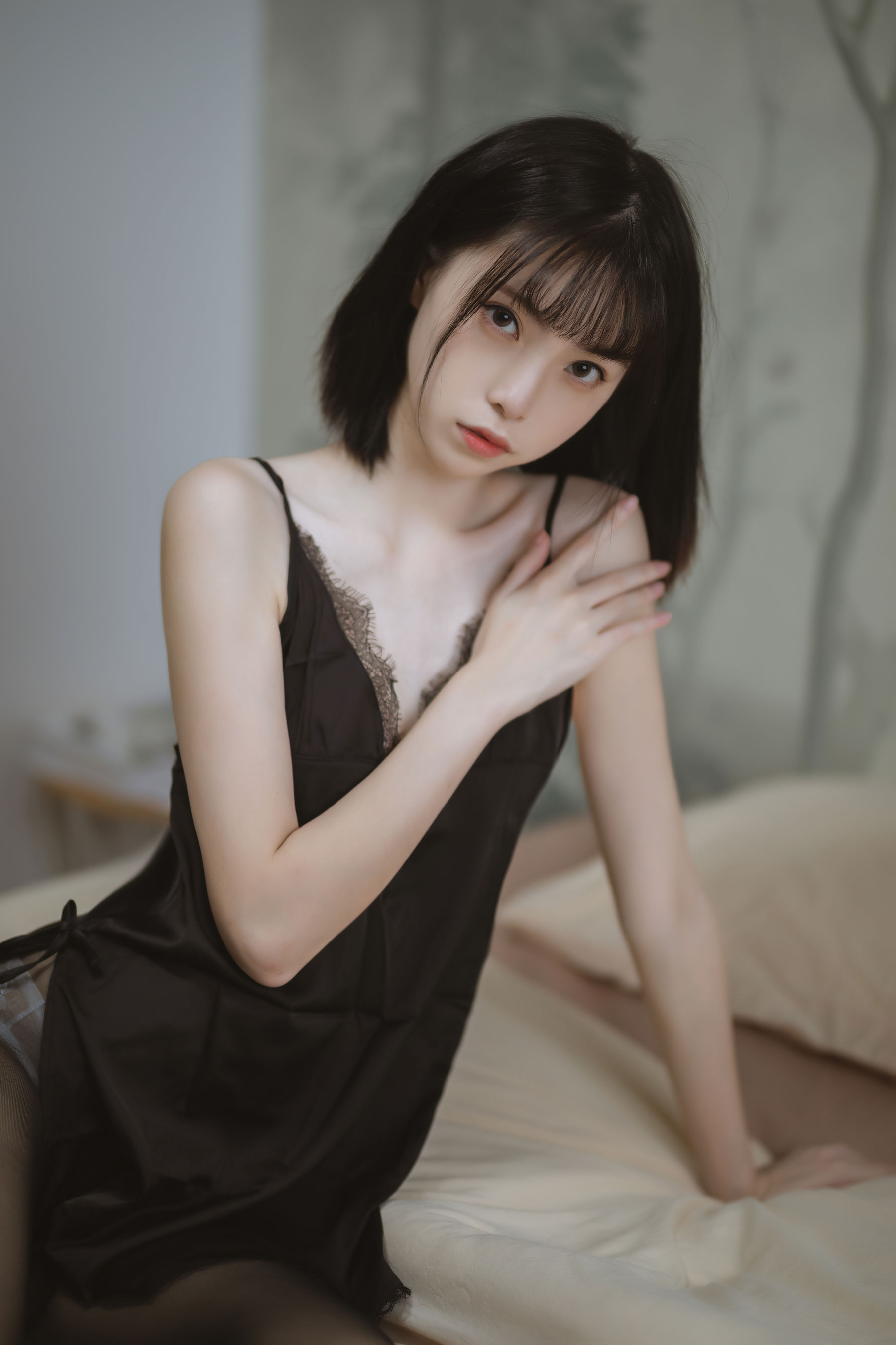 [COSPLAY]许岚 – 黑色蕾丝睡衣-看套图