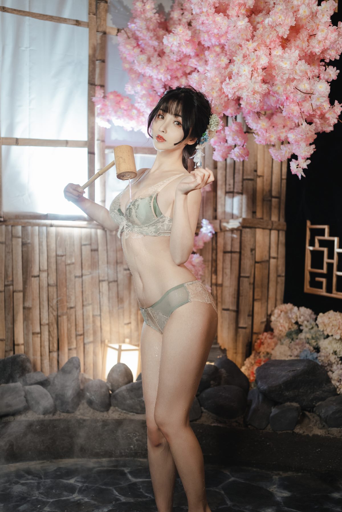 [COSPLAY]rioko凉凉子 – 年上の韵 温泉旅行-看套图