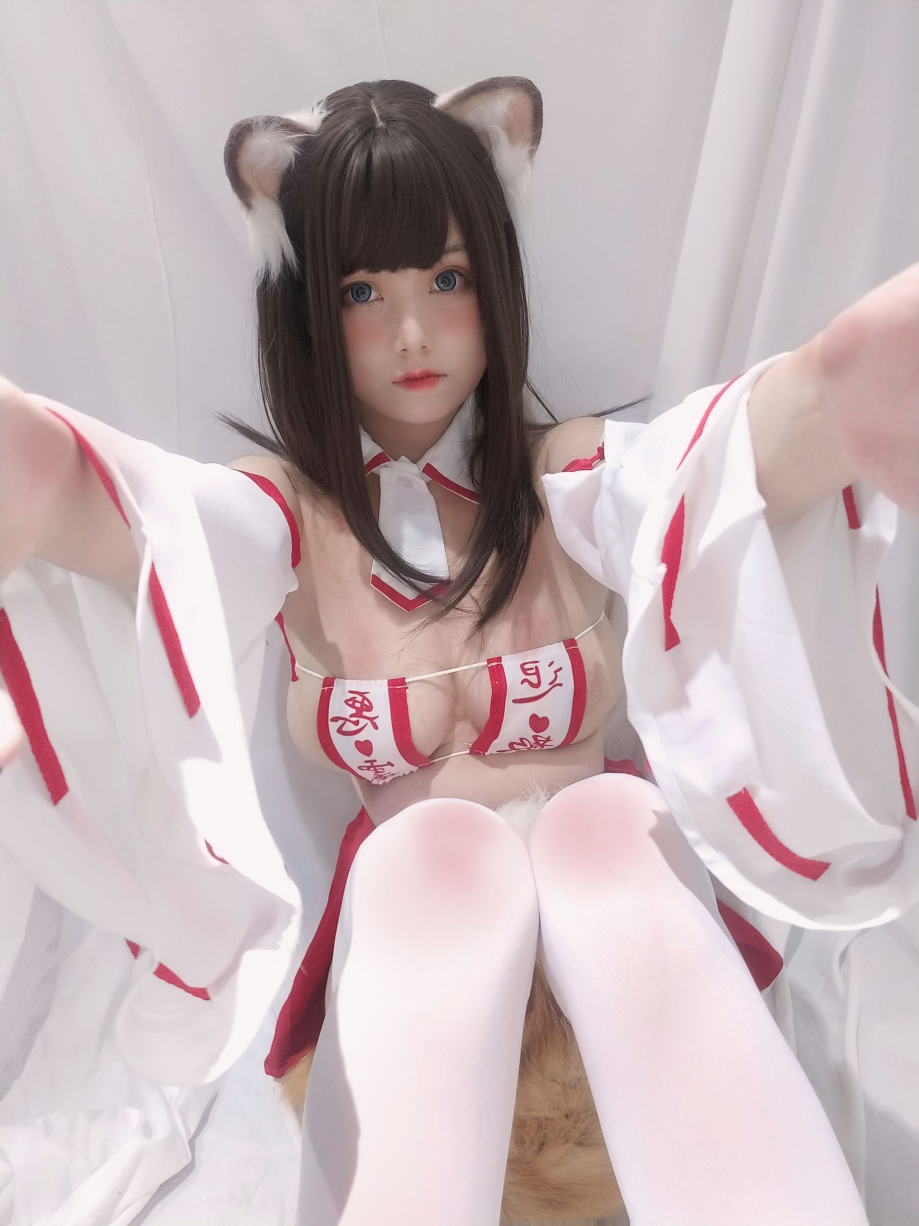 图片[4]-[COSPLAY]蜜汁猫裘 – 巫女小狐狸-看套图