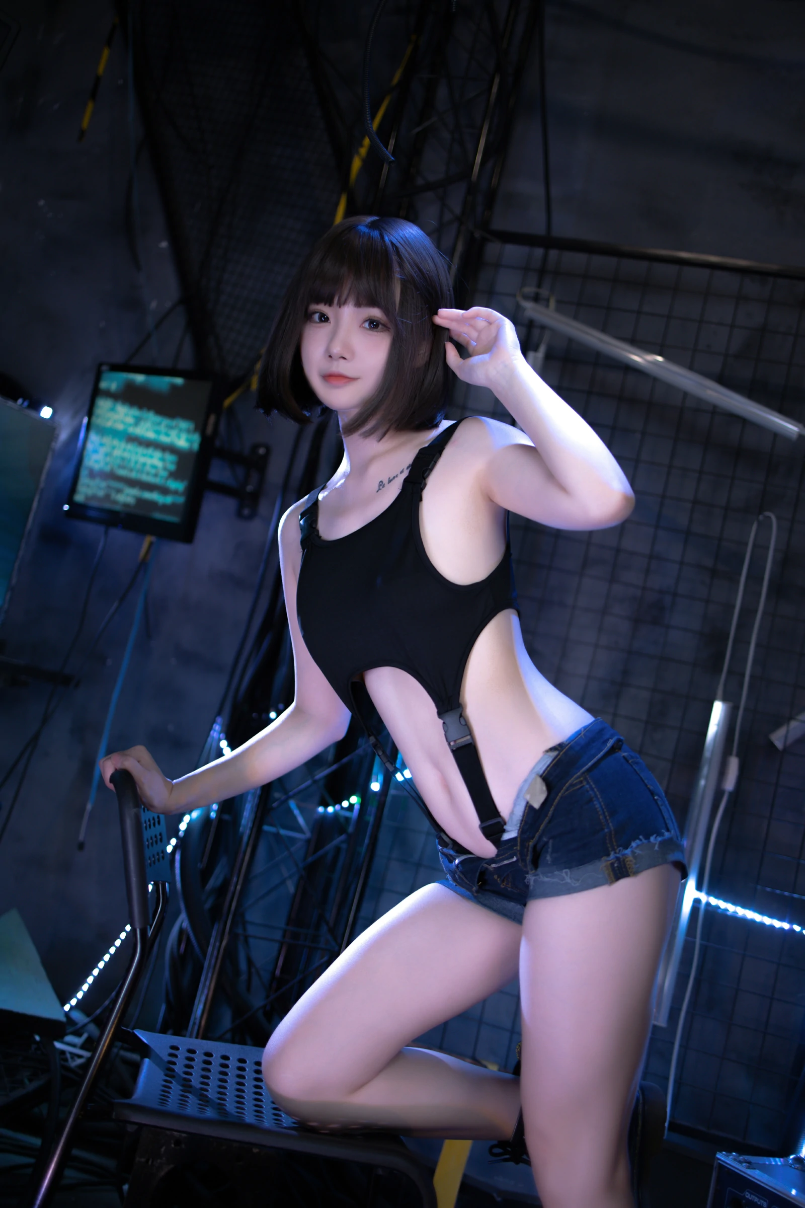 [COSPLAY]桃良阿宅 – 危机-看套图