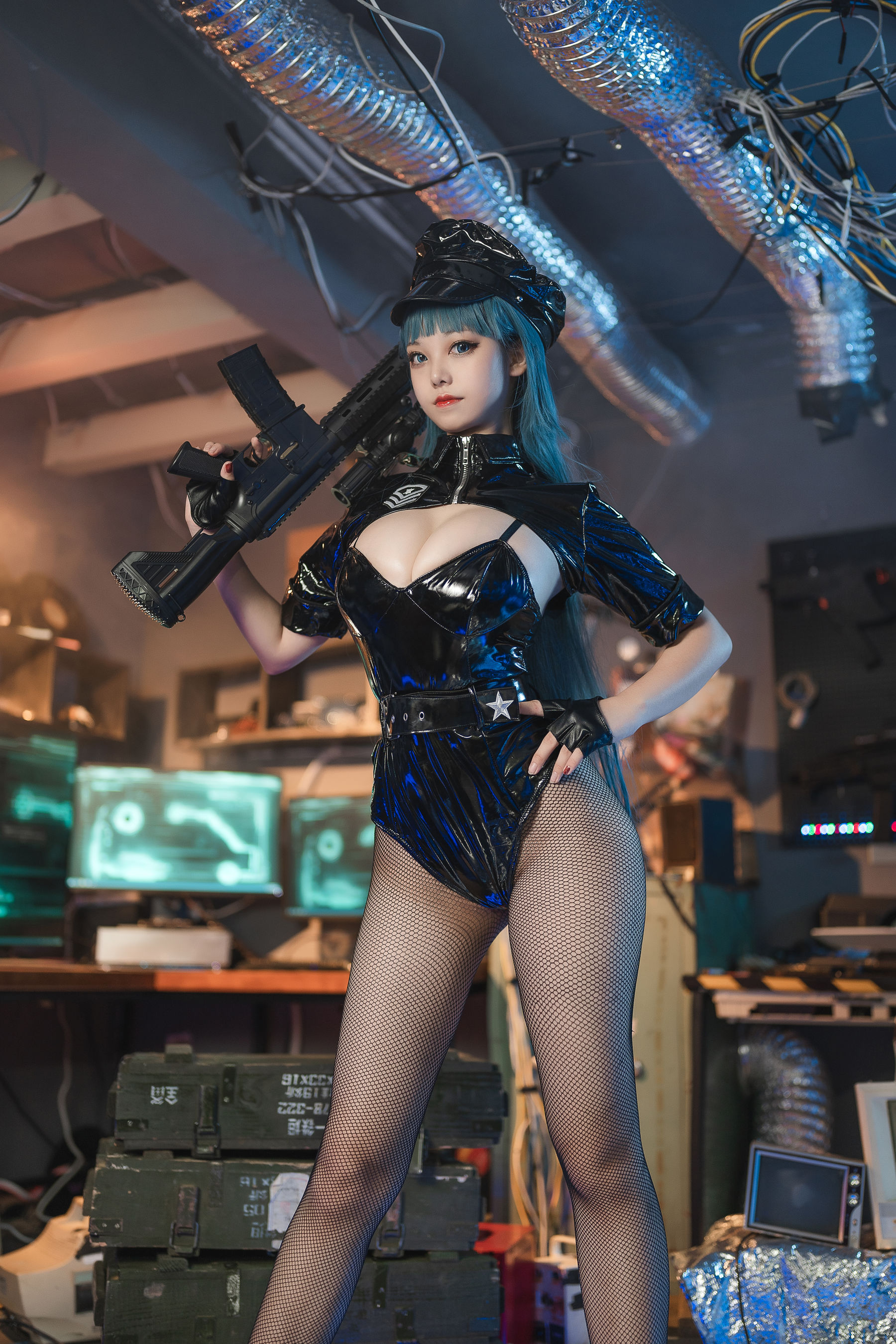 [COSPLAY]蜜汁猫裘 – 女警2-看套图