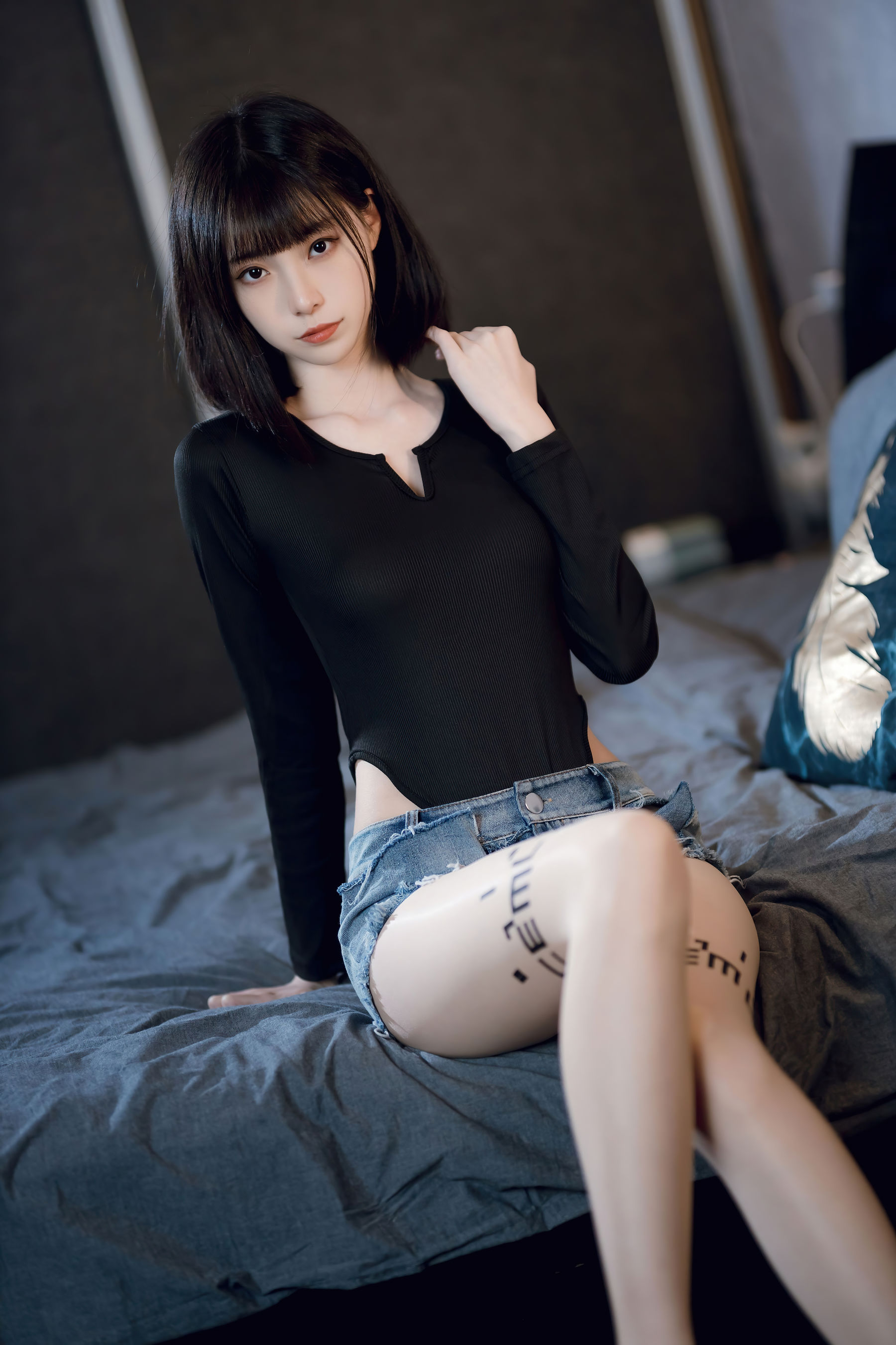 图片[2]-[COSPLAY]许岚 – 纯欲牛仔短裤2-看套图