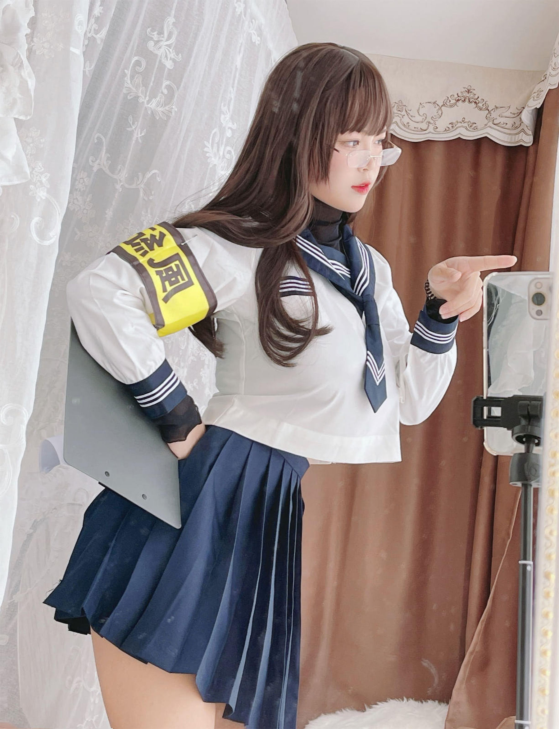 [COSPLAY]萌系小姐姐-白烨 – 耶米西奶露 – 风纪委员-看套图