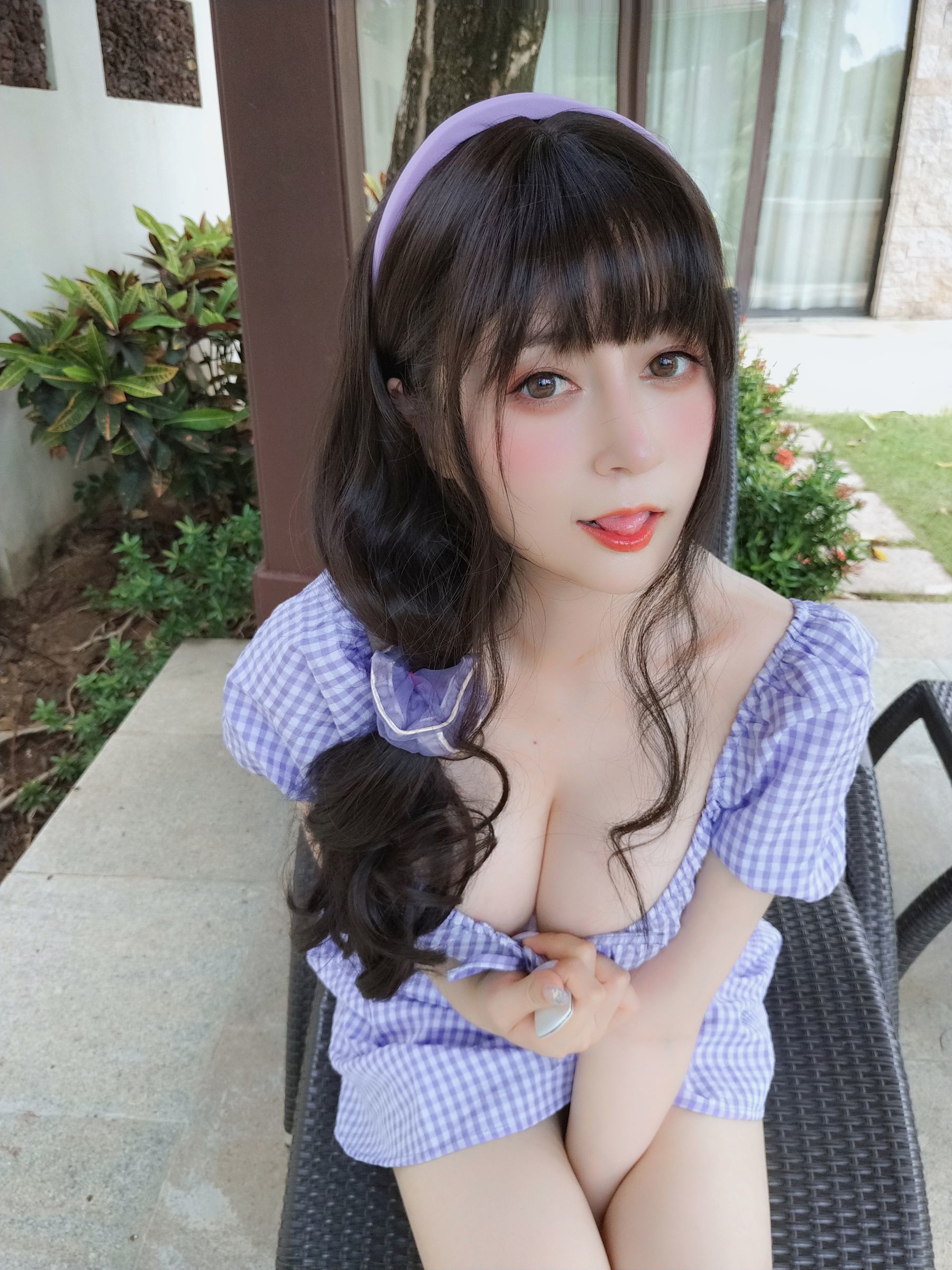 [COSPLAY] Coser小姐姐白银 – 夏日的格子连衣裙-看套图