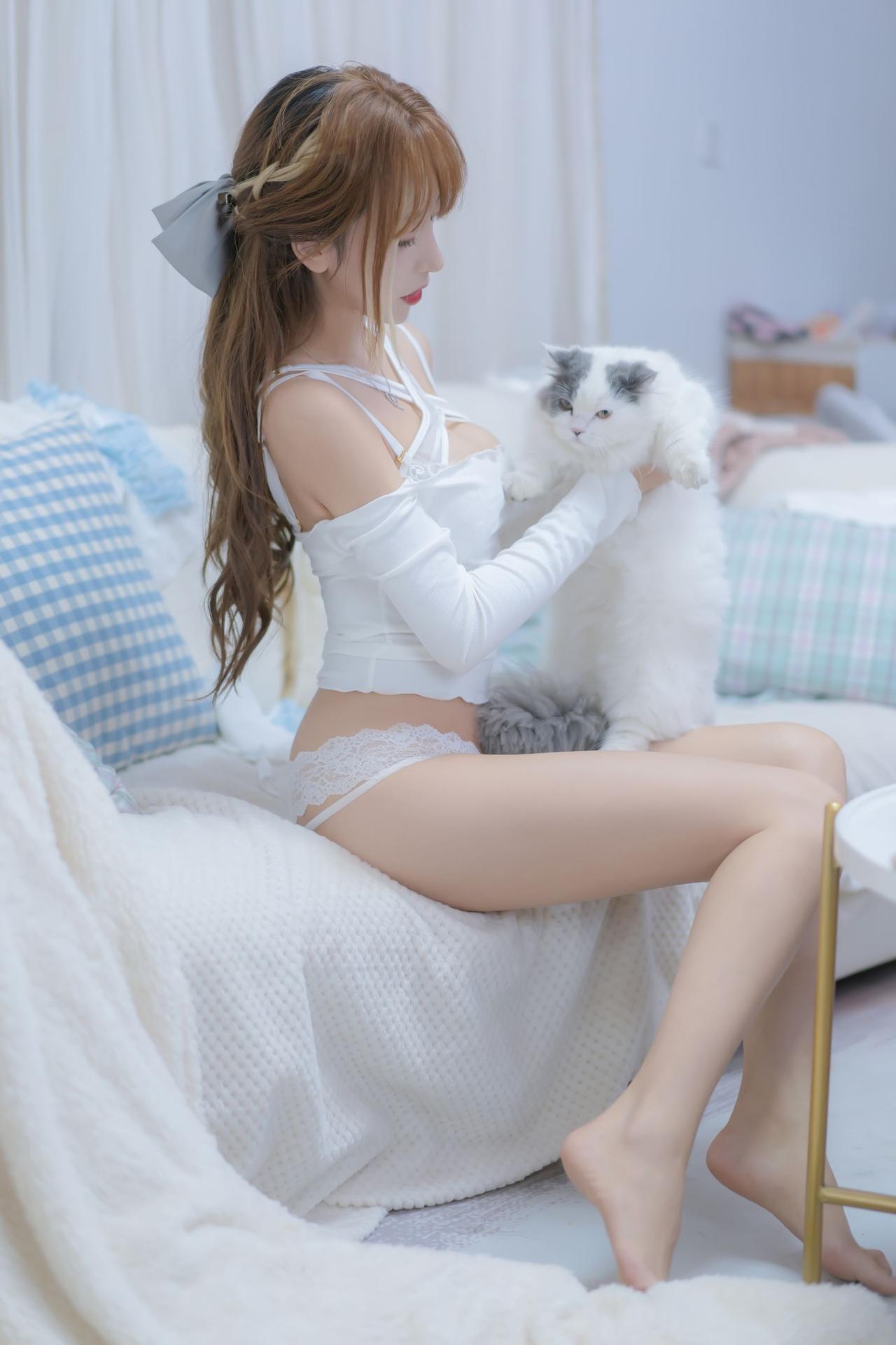 [COSPLAY]过期米线线喵 – 我和猫-看套图