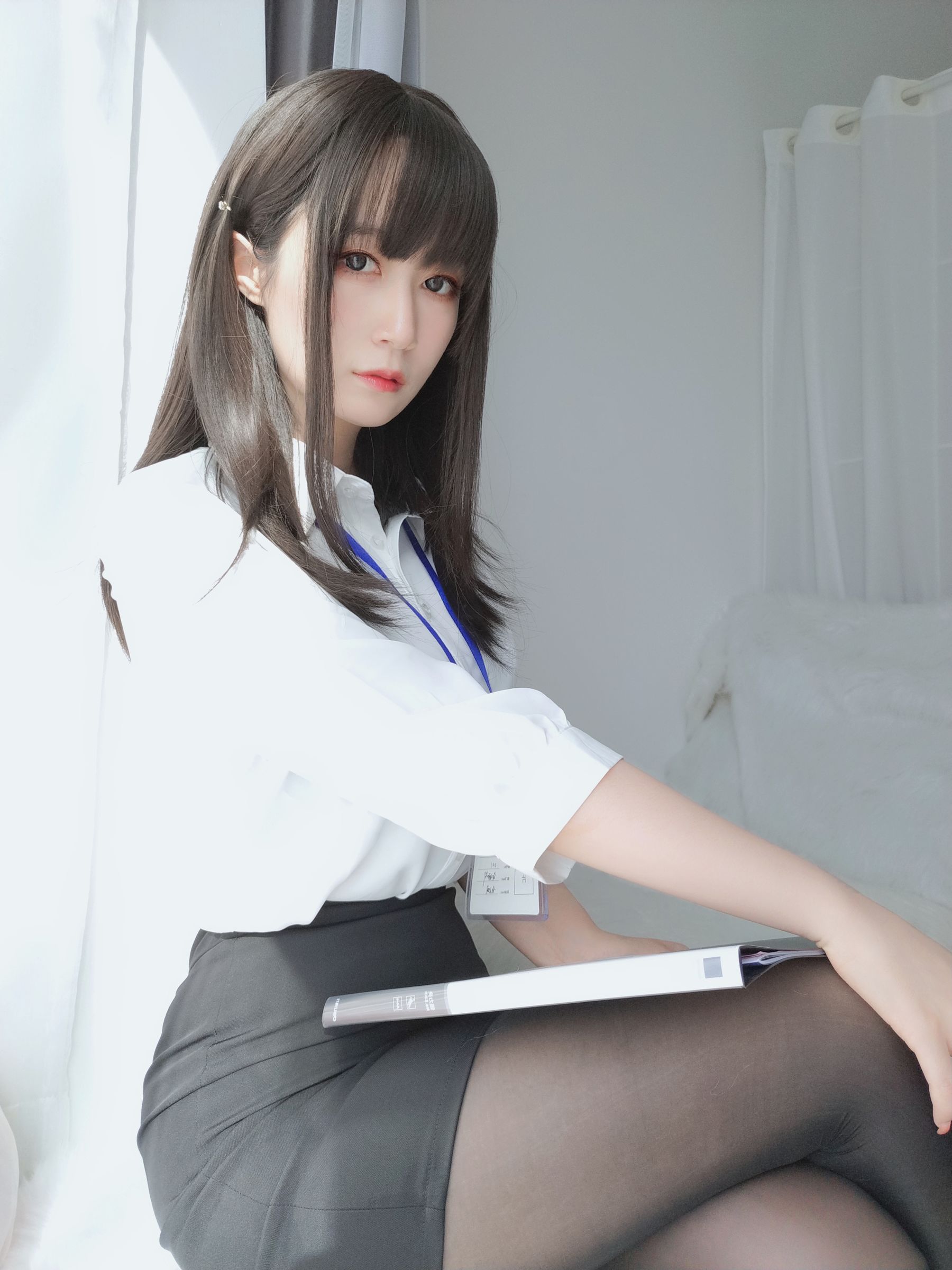图片[4]-[COSPLAY] Coser小姐姐白银 – 制服-看套图