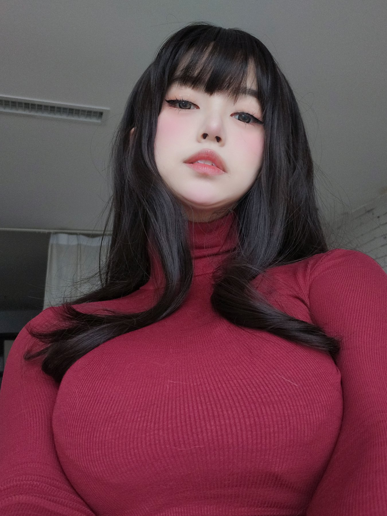 [COSPLAY]女主K – 红色毛衣的丰满妹妹-看套图