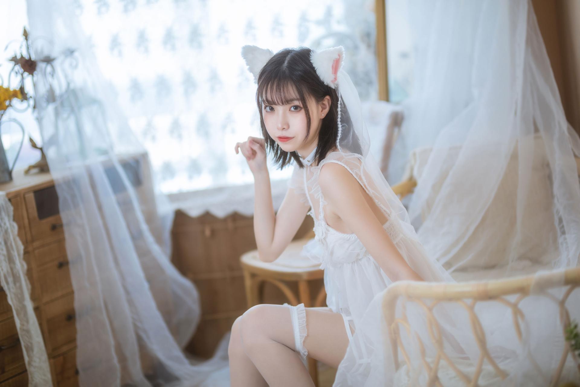 [COSPLAY]许岚 – 少女白色裙-看套图