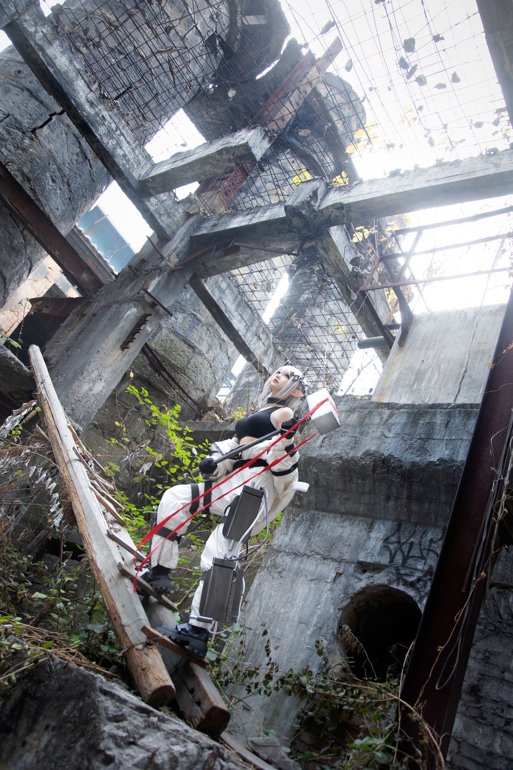 [COSPLAY] 南宫 – 明日方舟 泥岩-看套图
