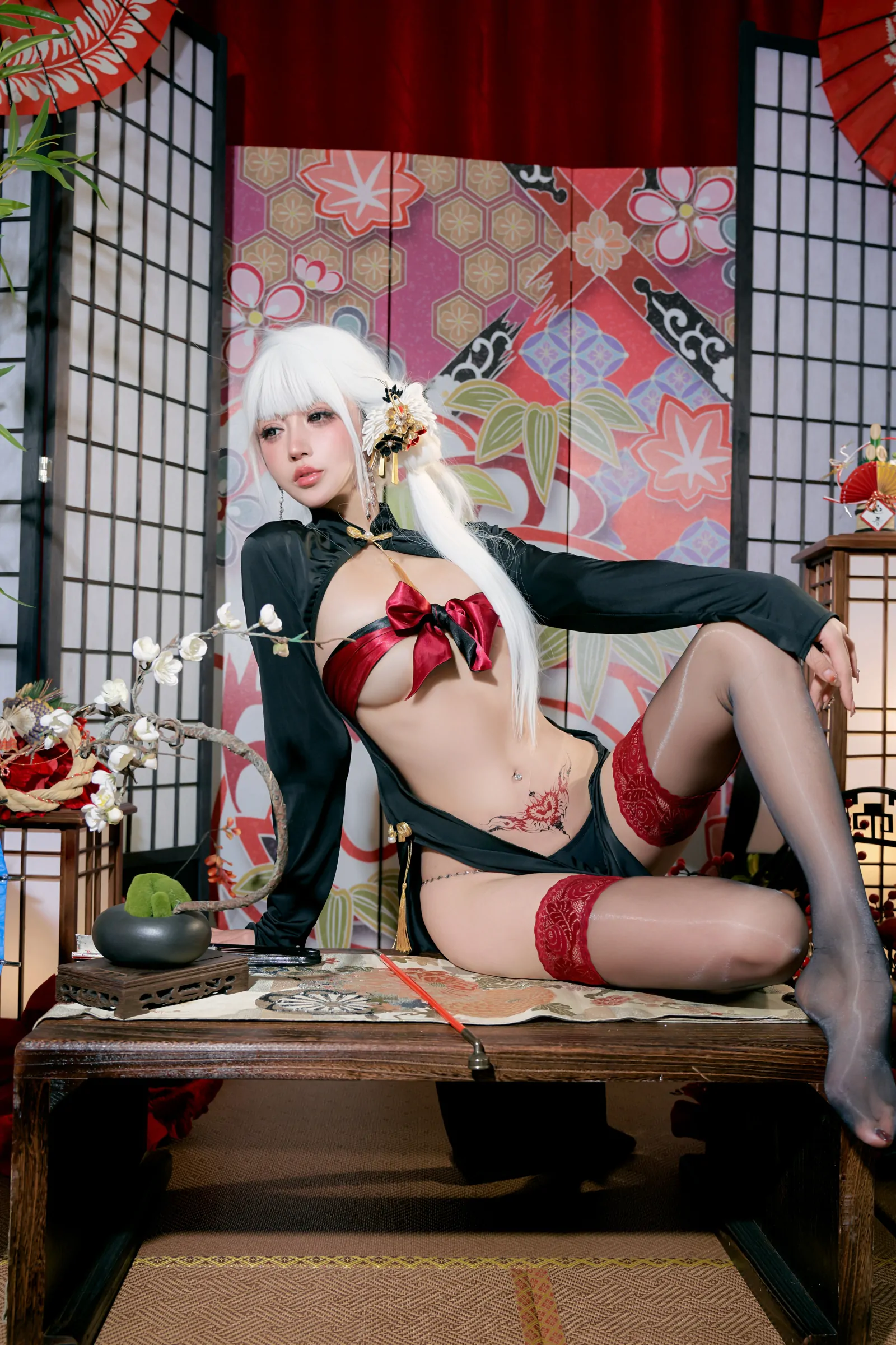 [COSPLAY]过期米线线喵 – 25新年特辑-看套图