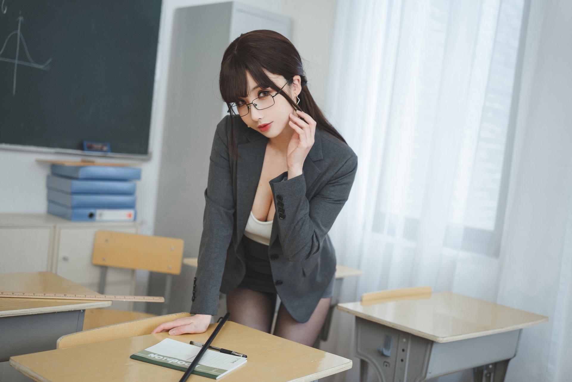 图片[5]-[COSPLAY]rioko凉凉子 – 奇怪的老师-看套图