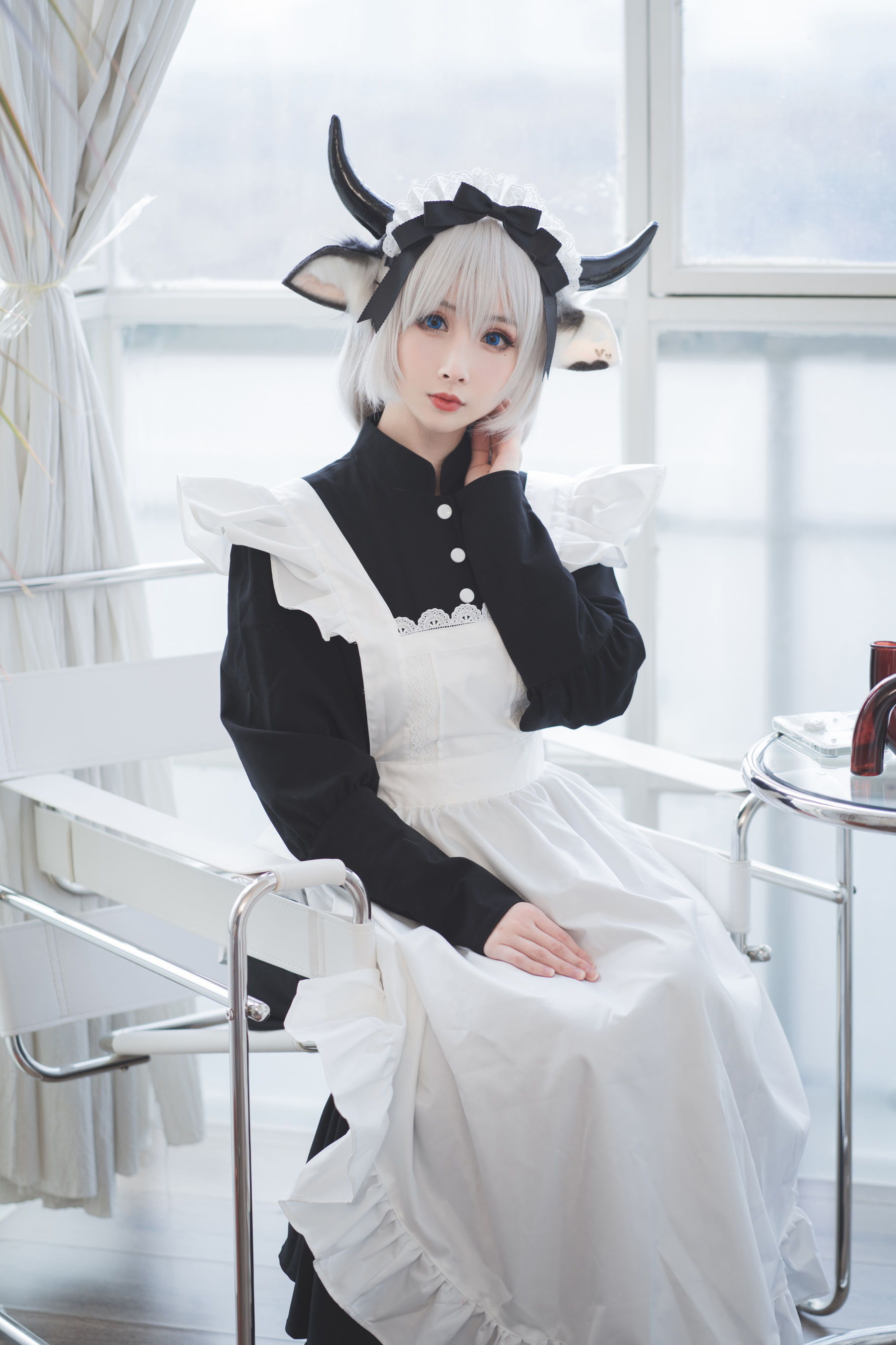 [COSPLAY]rioko凉凉子 – 贴心的奶牛女仆-看套图