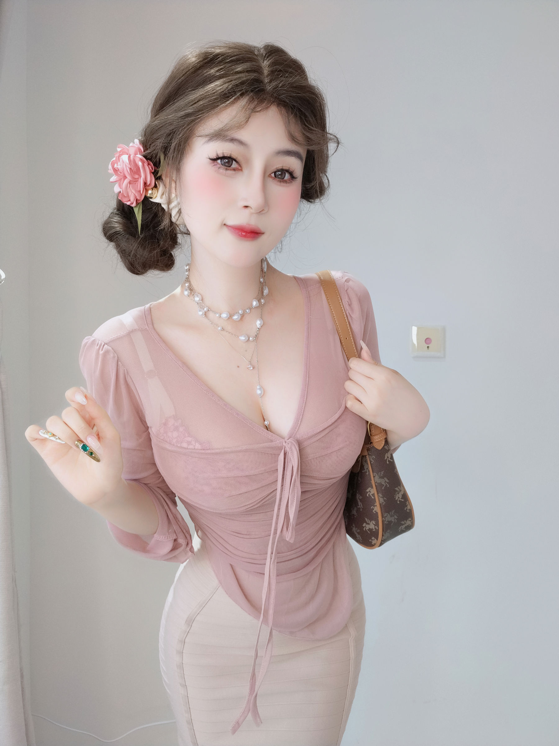 图片[2]-[COSPLAY] Coser小姐姐白银 – 粉色的邻居-看套图