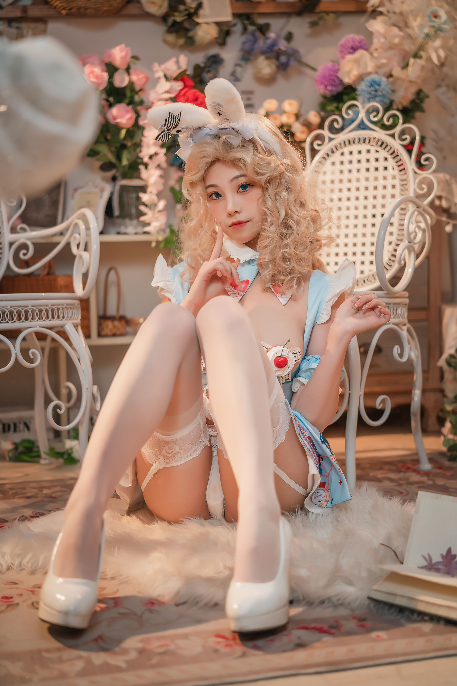[COSPLAY]蜜汁猫裘 – 爱丽丝梦游仙境 兔子先生-看套图