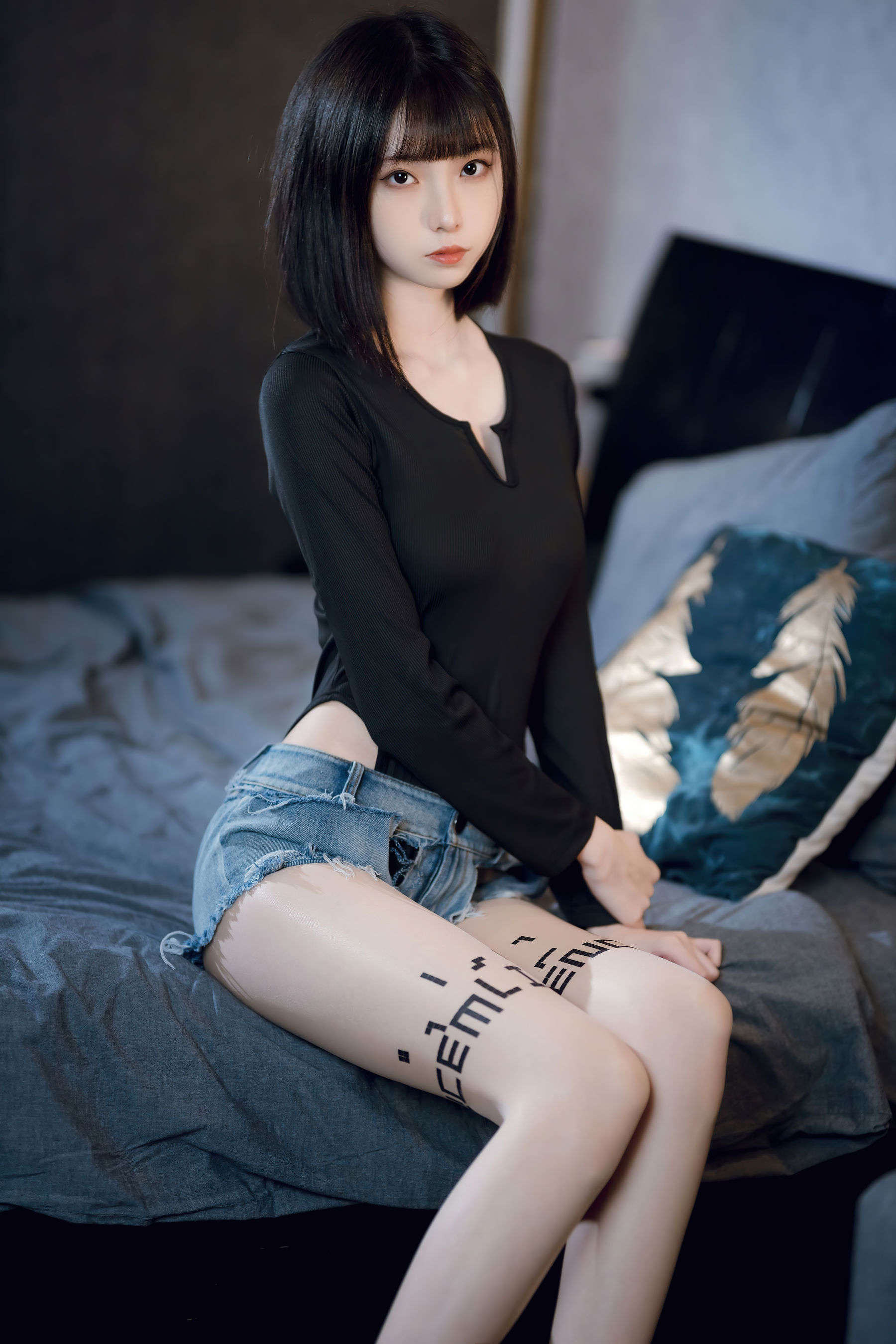 [COSPLAY]许岚 – 纯欲牛仔短裤2-看套图