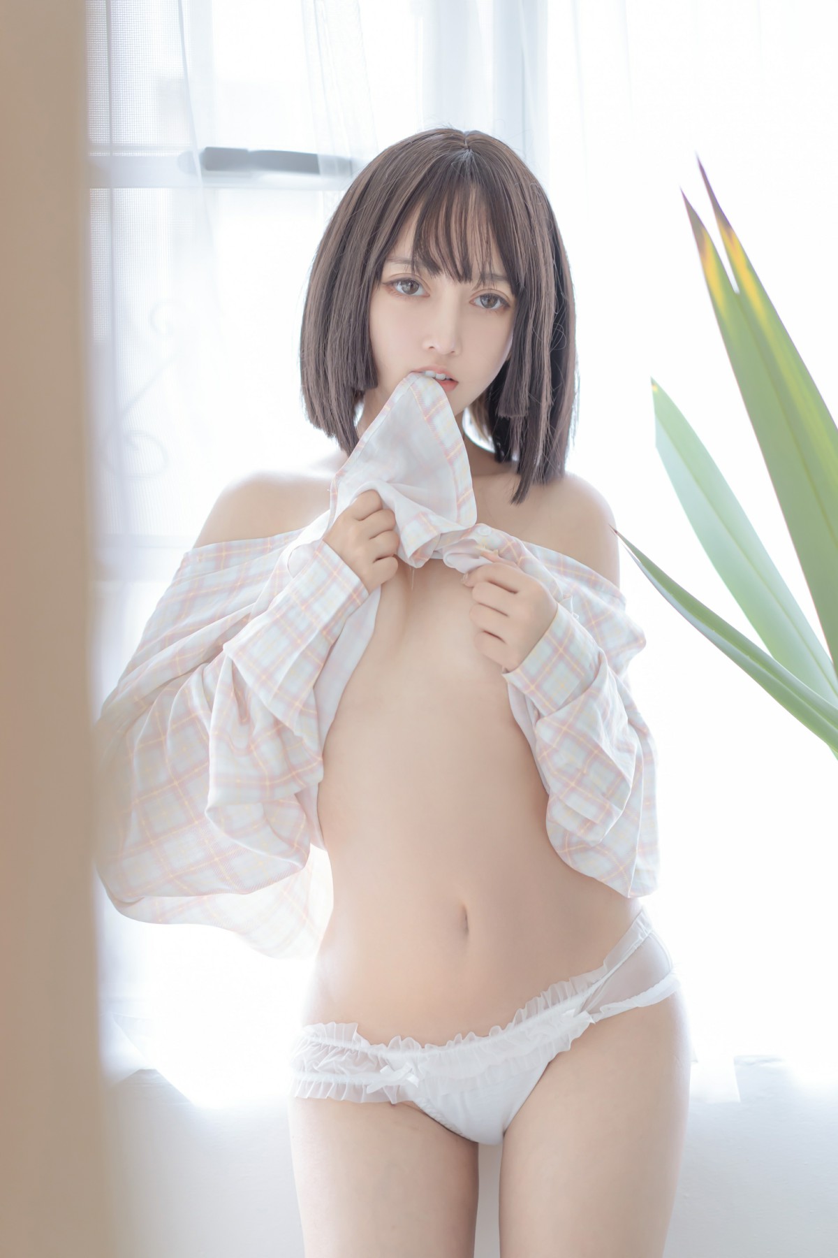 图片[4]Xiuren秀人写真高清美女套图写真下载-看套图[COSPLAY]过期米线线喵 – 背带裤Xiuren秀人写真高清美女套图写真下载-看套图看套图