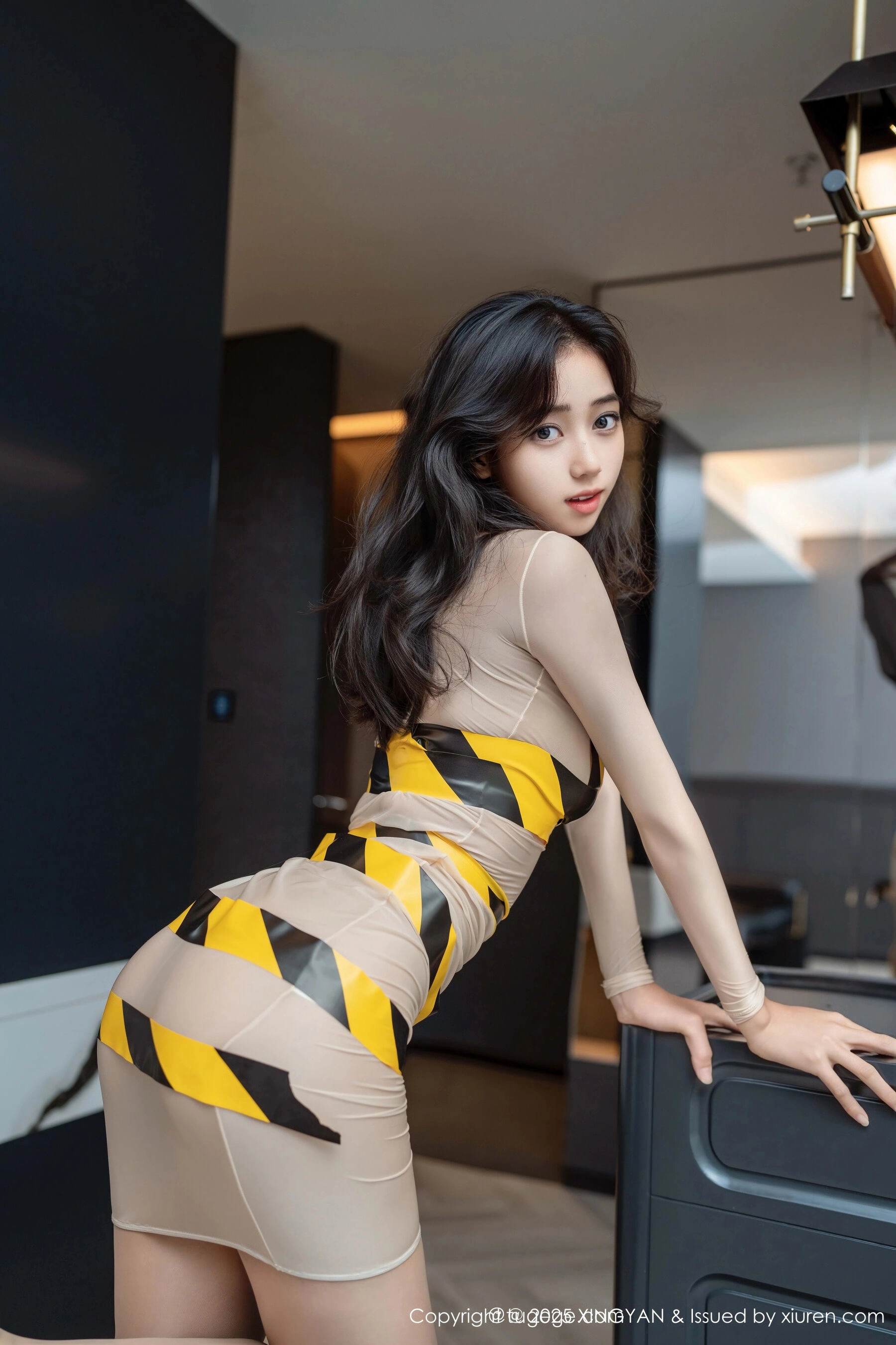 图片[1]Xiuren秀人写真高清美女套图写真下载-看套图[XINGYAN星颜社] 时安安 Vol.421Xiuren秀人写真高清美女套图写真下载-看套图看套图