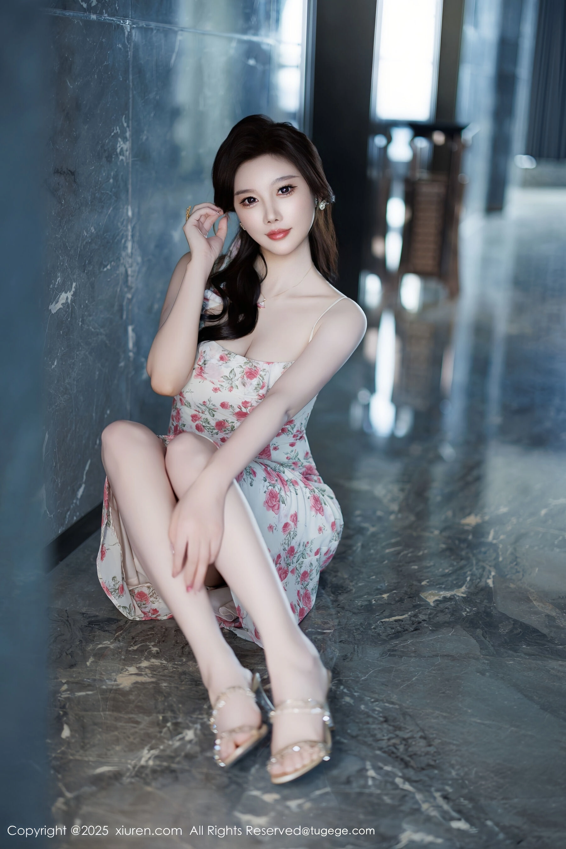 [XiuRen秀人网] 杨晨晨 Vol.10977Xiuren秀人写真高清美女套图写真下载-看套图看套图