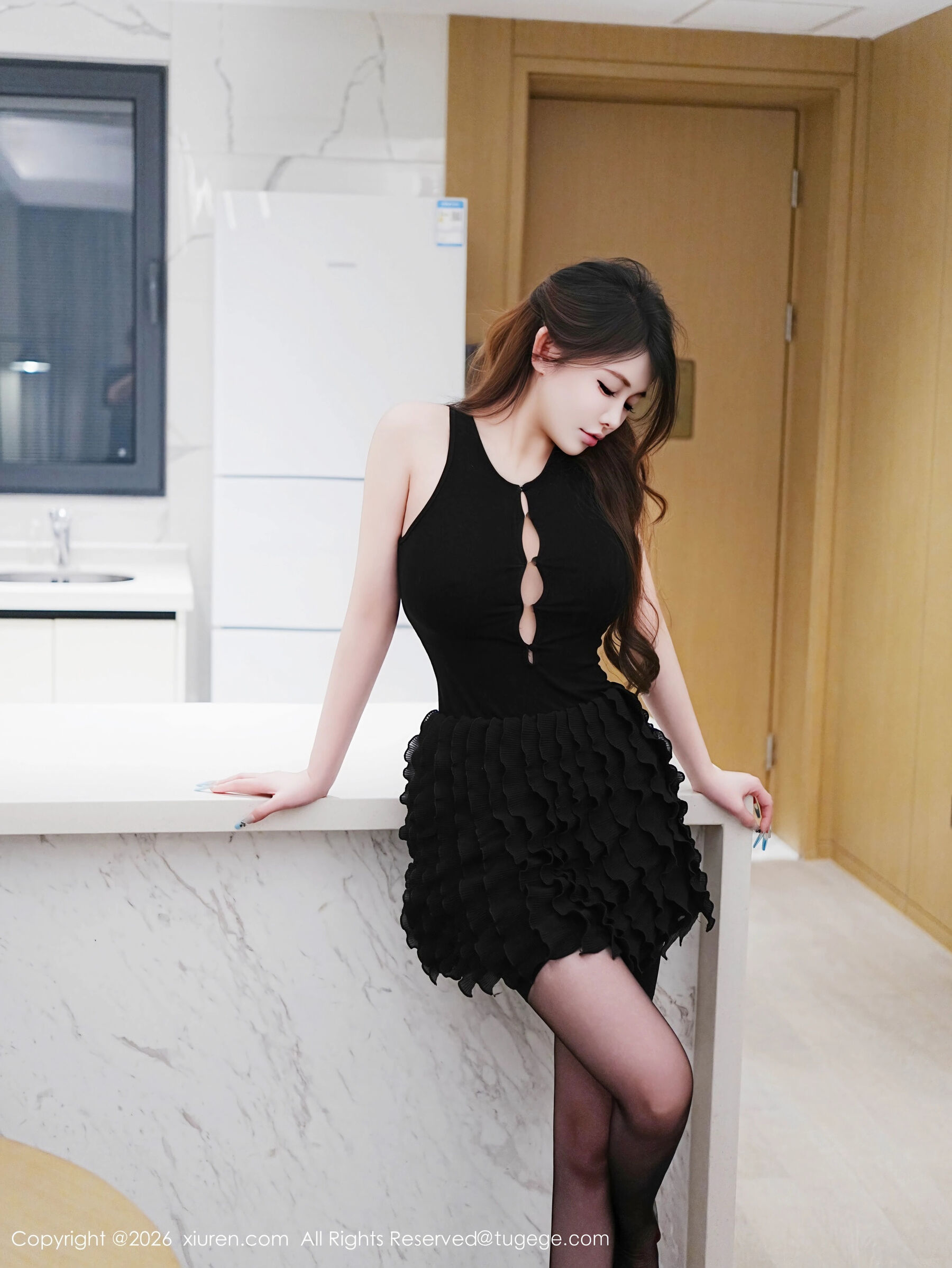 [XiuRen秀人网] 甜妮 Vol.11204Xiuren秀人写真高清美女套图写真下载-看套图看套图