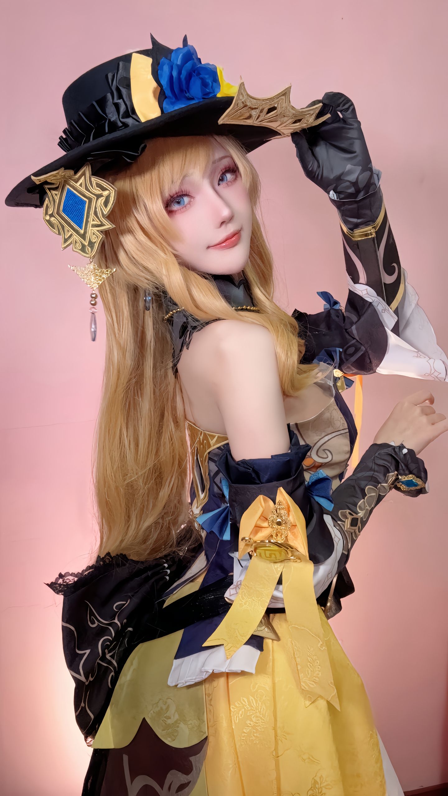 Coser@花兮_honokaXiuren秀人写真高清美女套图写真下载-看套图看套图