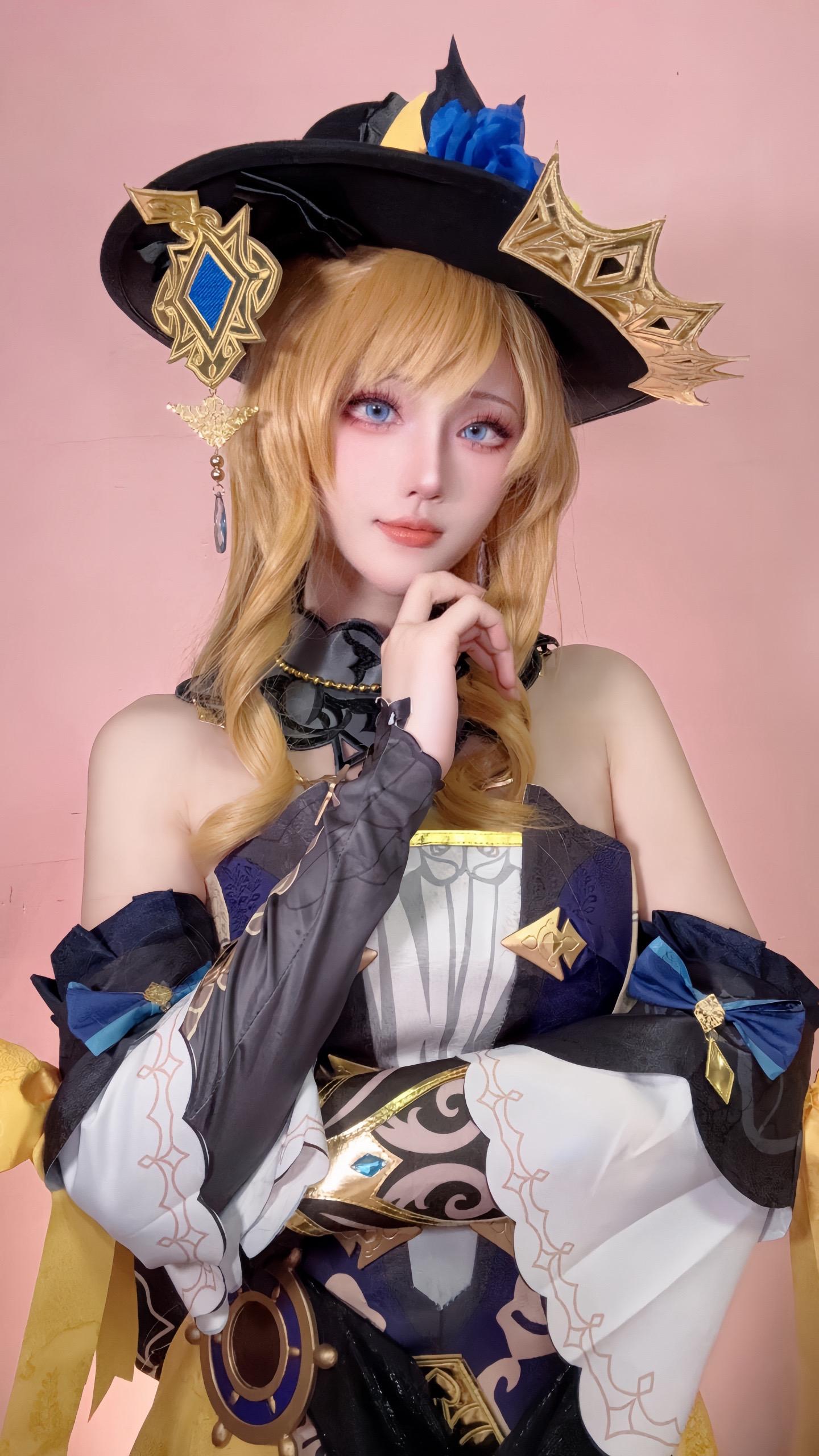 Coser@花兮_honokaXiuren秀人写真高清美女套图写真下载-看套图看套图