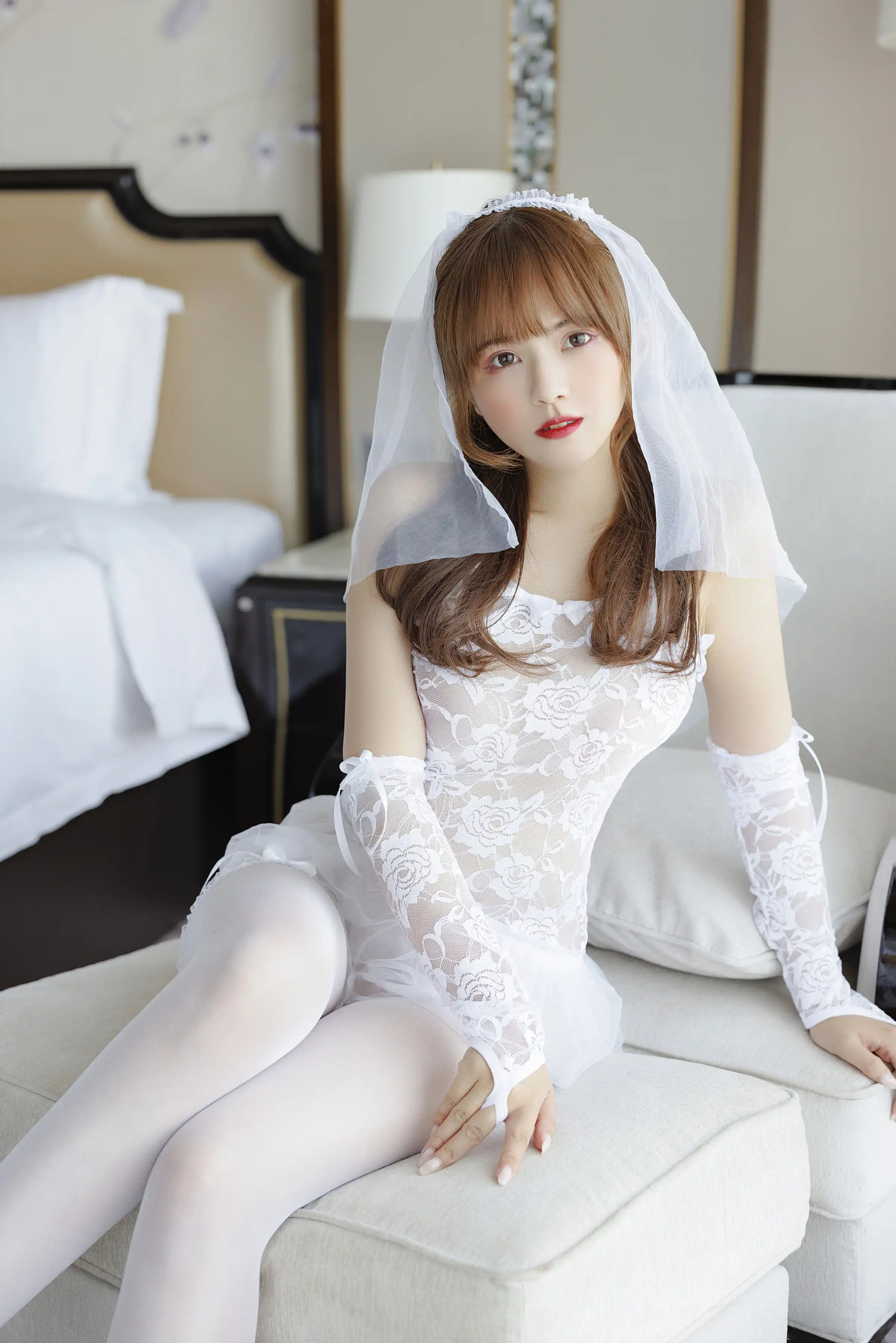 [XiuRen秀人网]FW0248 秀人番外 张思允 - 白色婚纱 主题写真 [54P]Xiuren秀人写真高清美女套图写真下载-看套图看套图
