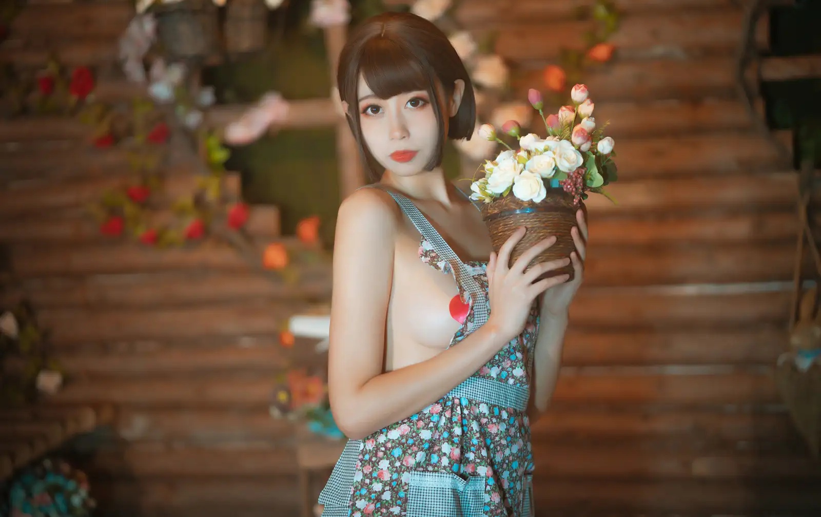 Coser美女奈汐酱NiceNo.002 &ndash; 老板娘2 勤劳的老板娘 主题写真 [25P]Xiuren秀人写真高清美女套图写真下载-看套图看套图