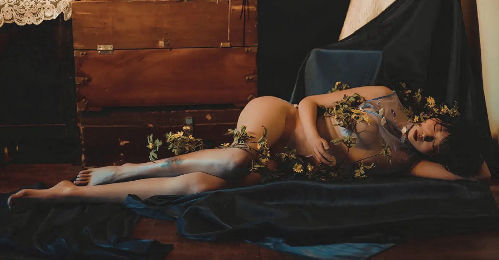 Coser美女奈汐酱NiceNo.008 &ndash; 小雏菊 主题写真 [18P]Xiuren秀人写真高清美女套图写真下载-看套图看套图