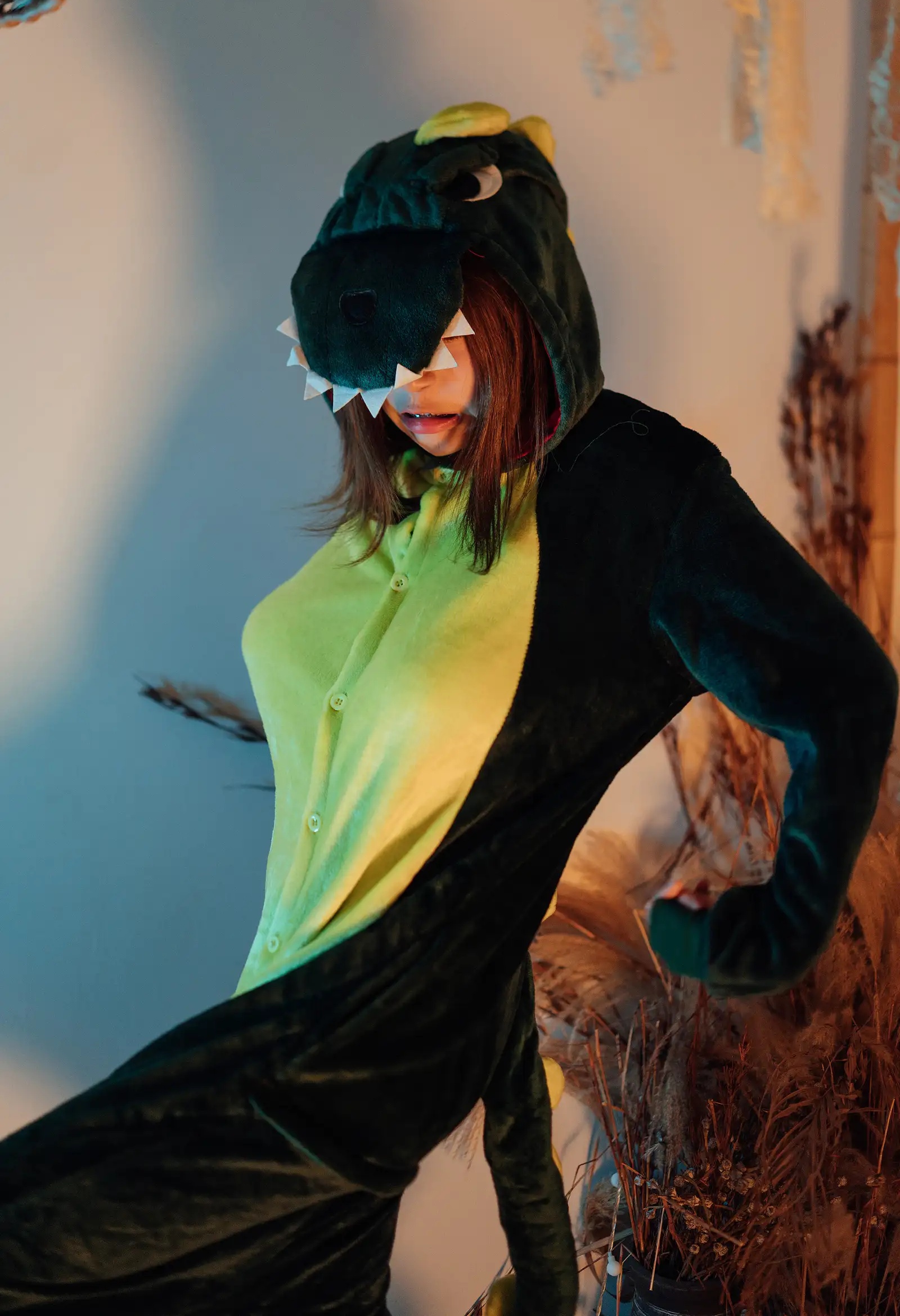 Coser美女奈汐酱NiceNo.040 &ndash; 哥斯拉 主题写真 [55P]Xiuren秀人写真高清美女套图写真下载-看套图看套图