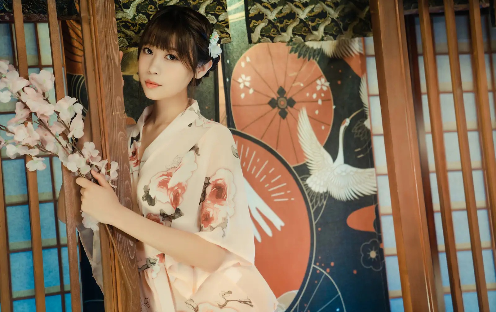 Coser美女奈汐酱NiceNo.042 &ndash; 老板娘 4.0 主题写真 [30P]Xiuren秀人写真高清美女套图写真下载-看套图看套图