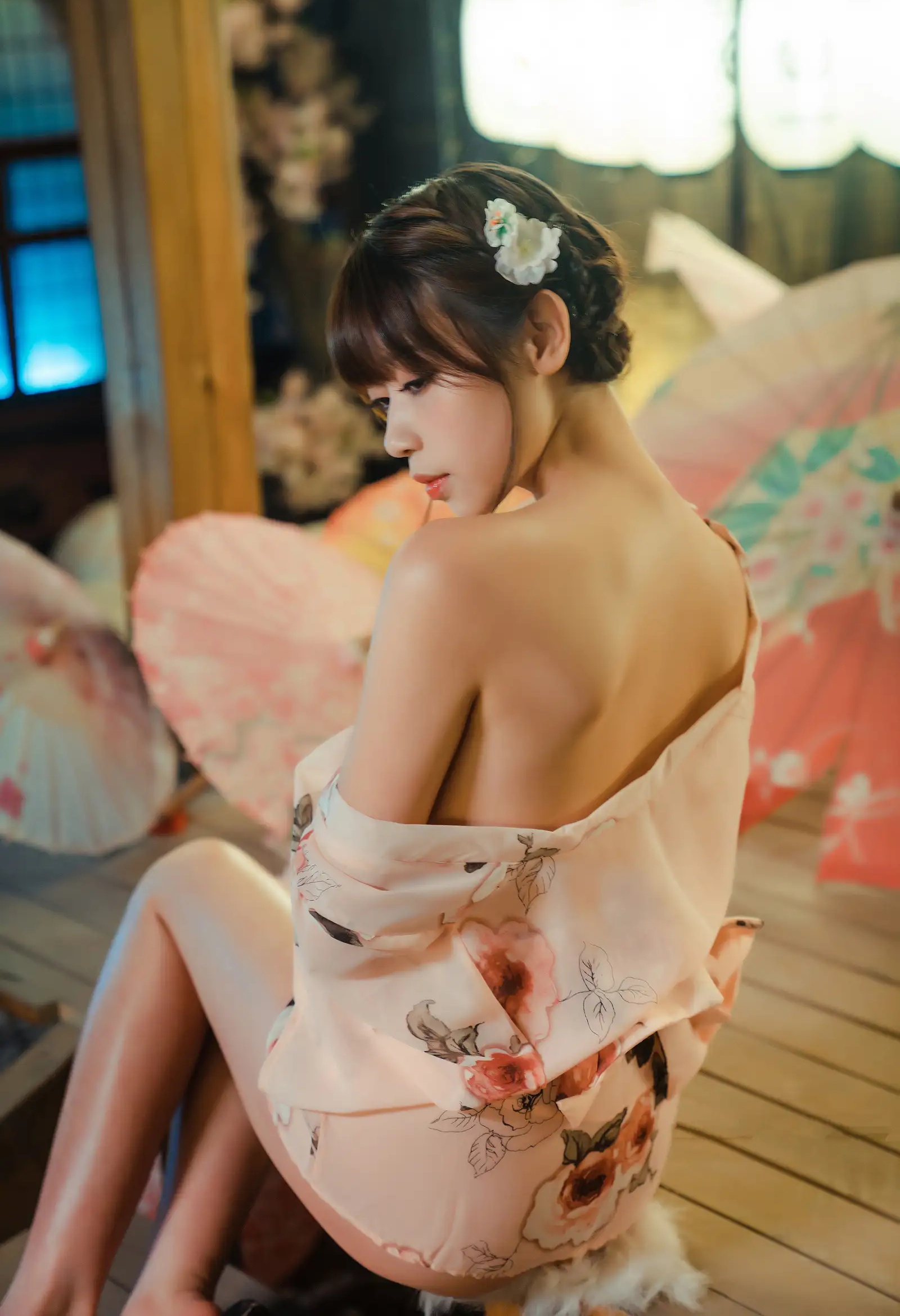 Coser美女奈汐酱NiceNo.042 &ndash; 老板娘 4.0 主题写真 [30P]Xiuren秀人写真高清美女套图写真下载-看套图看套图