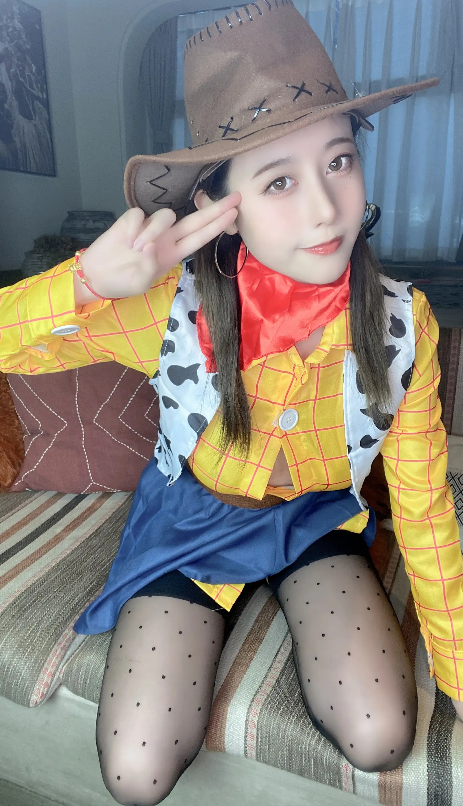 Coser美女奈汐酱NiceNo.050 &ndash; 25号自拍本 胡迪 主题写真 [50P]Xiuren秀人写真高清美女套图写真下载-看套图看套图