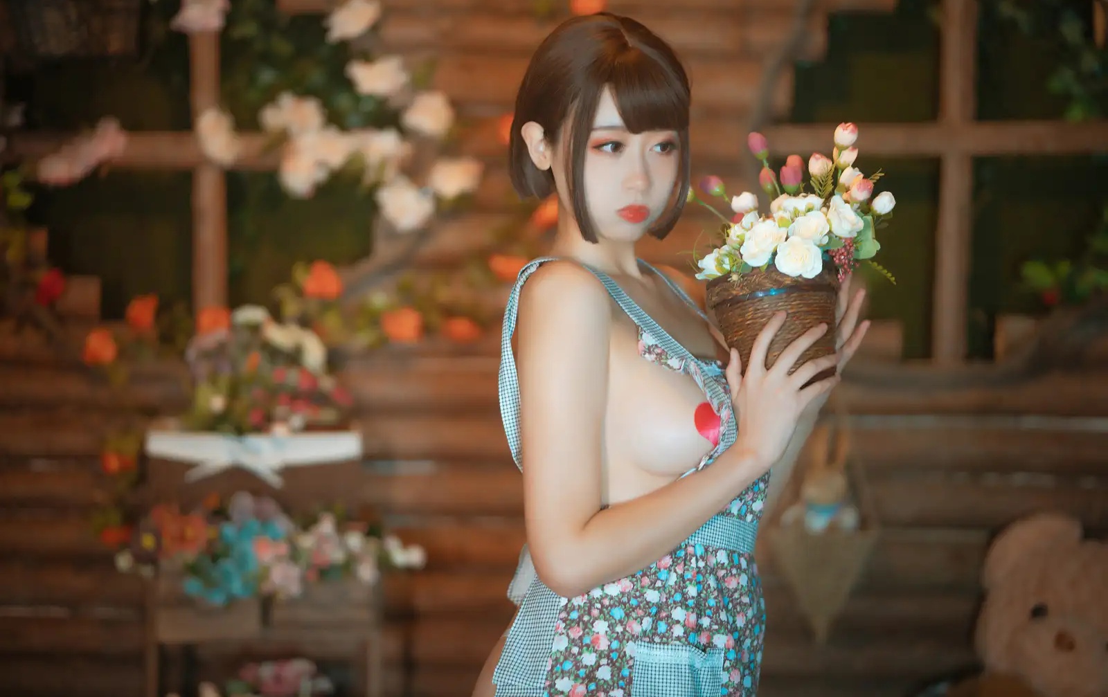 Coser美女奈汐酱NiceNo.002 &ndash; 老板娘2 勤劳的老板娘 主题写真 [25P]Xiuren秀人写真高清美女套图写真下载-看套图看套图