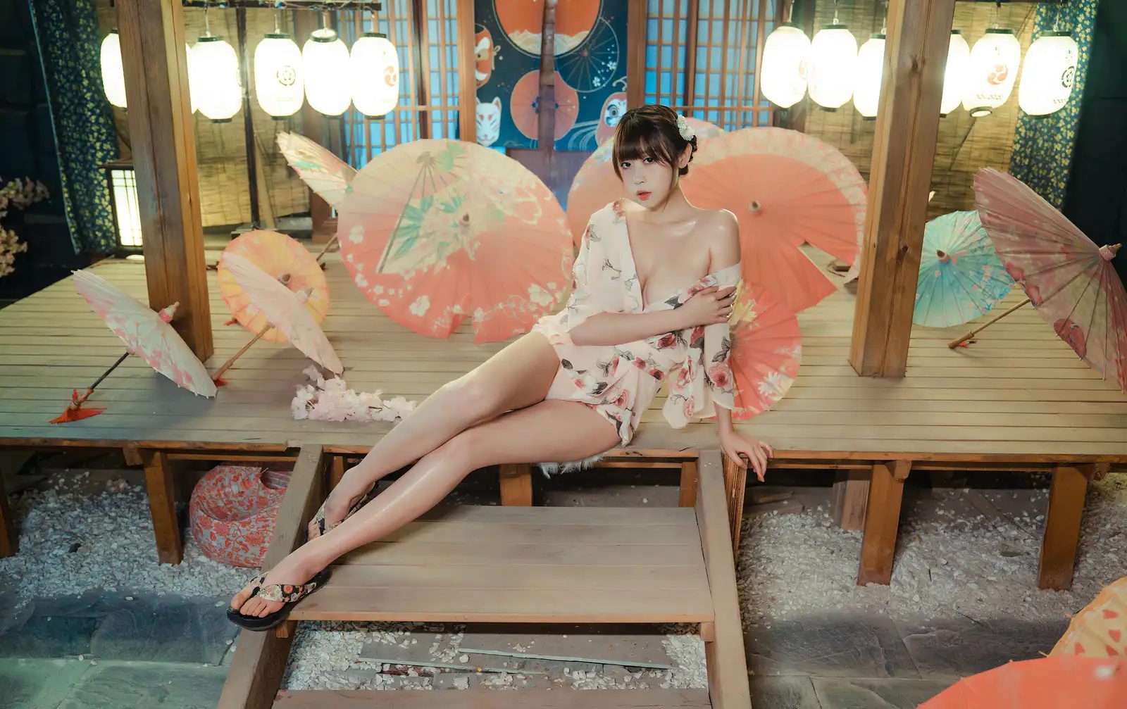 Coser美女奈汐酱NiceNo.042 &ndash; 老板娘 4.0 主题写真 [30P]Xiuren秀人写真高清美女套图写真下载-看套图看套图